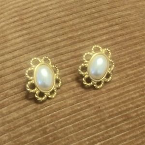 JS Vintage earrings